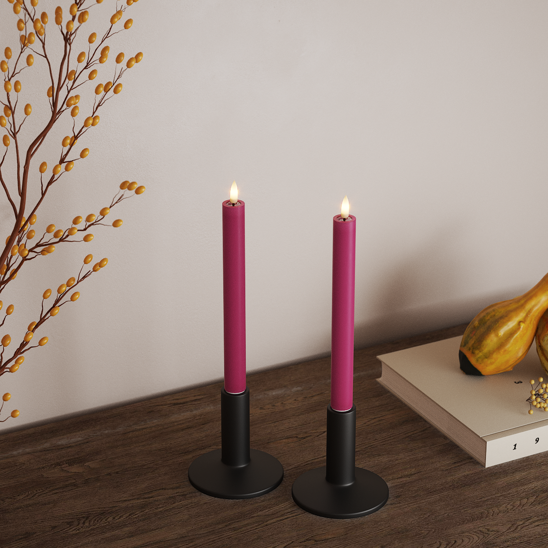 Deluxe Homeart LED Stabkerzen 2 Stück, Ø 2 x 24 cm Magenta LED Stabkerzen 4